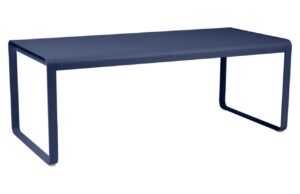 Tmavě modrý kovový stůl Fermob Bellevie 196 x 90 cm