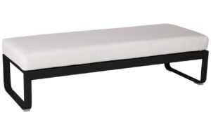 Bílá čalouněná lavice Fermob Bellevie 148 cm s černou podnoží