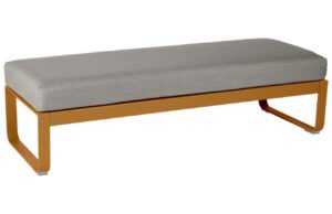 Šedohnědá čalouněná lavice Fermob Bellevie 148 cm s hnědou podnoží