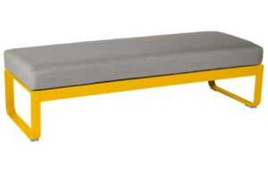 Šedohnědá čalouněná lavice Fermob Bellevie 148 cm se žlutou podnoží